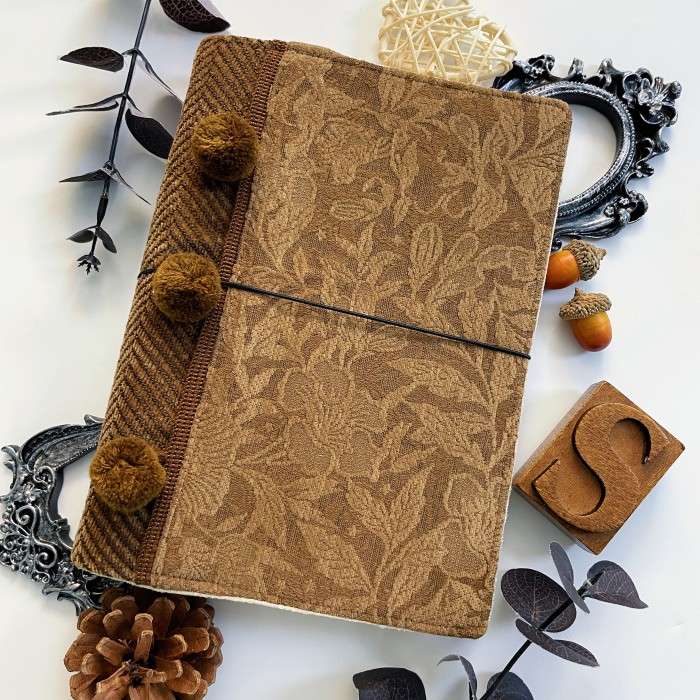 Fluffy Nut Loose-Leaf Journal | ZW
