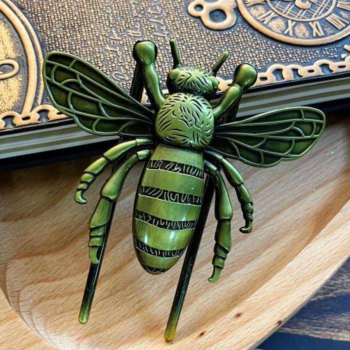 Bee Page Holder Journal Clip