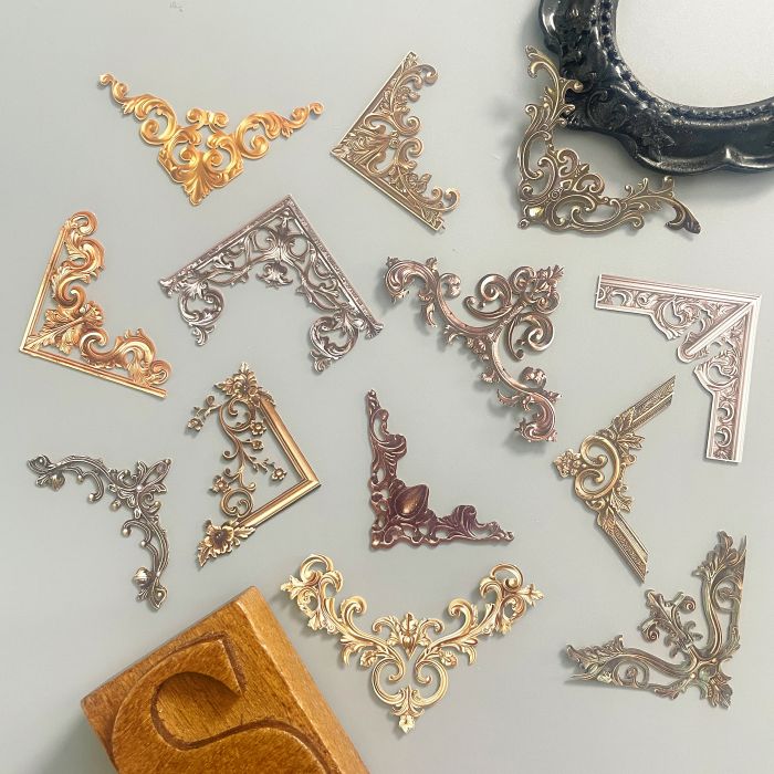 Baroque Corner Sticker 24PCS