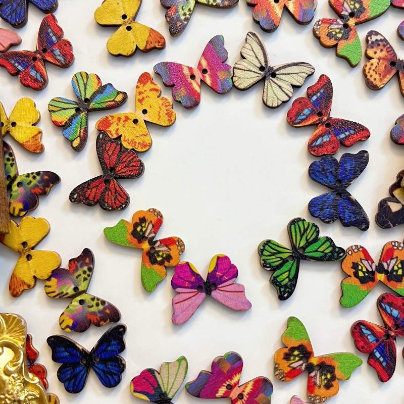 Vivid Butterfly Wood Buttons 50PCS