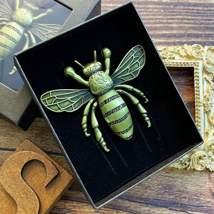 Bee Page Holder Journal Clip