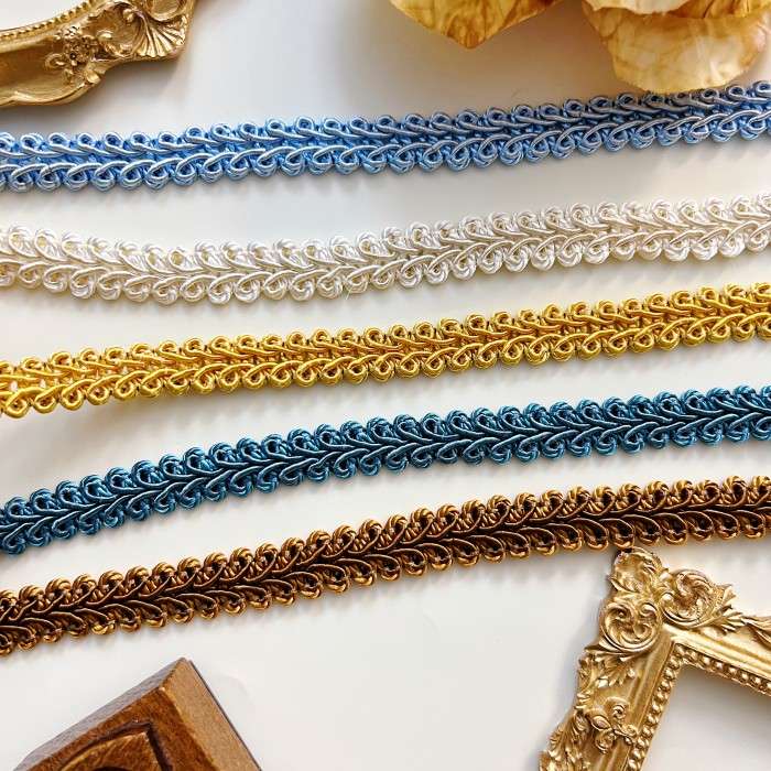 Elegant Twist Embroidered Lace Trim