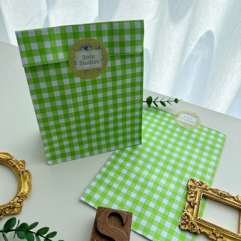 Old Tea Moments Ephemera Mystery Kit 105PCS