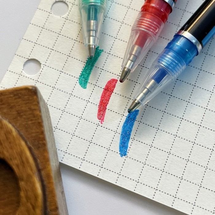 12-Color Glitter Pen Set