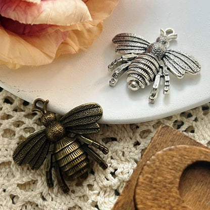 Bee Time Charm 4PCS