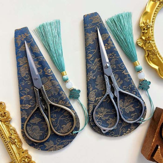 Sewing Embroidery Scissor Green Vine Style