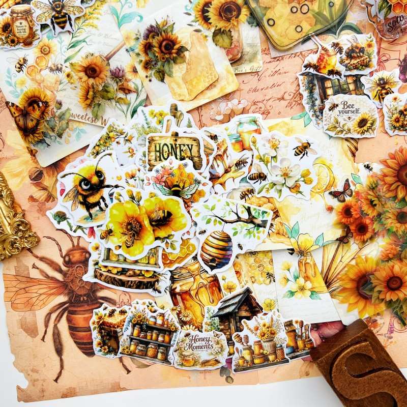Bee Sunny Journal Pack