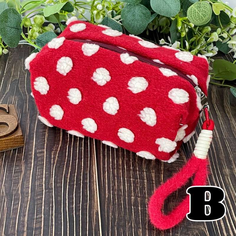 Woolen Dots Pouch