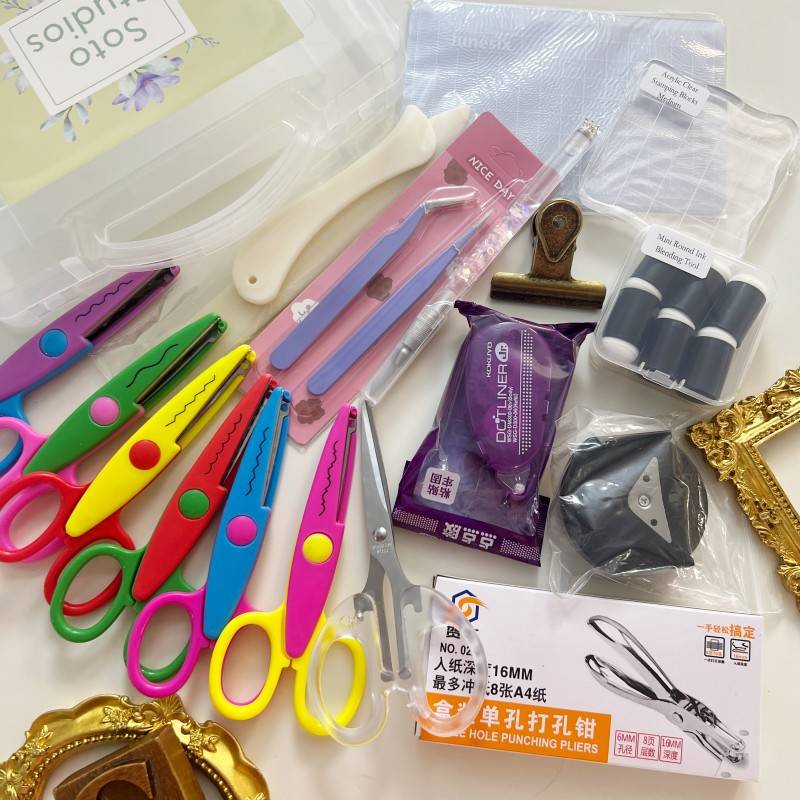 Essential Craft Tools Pack