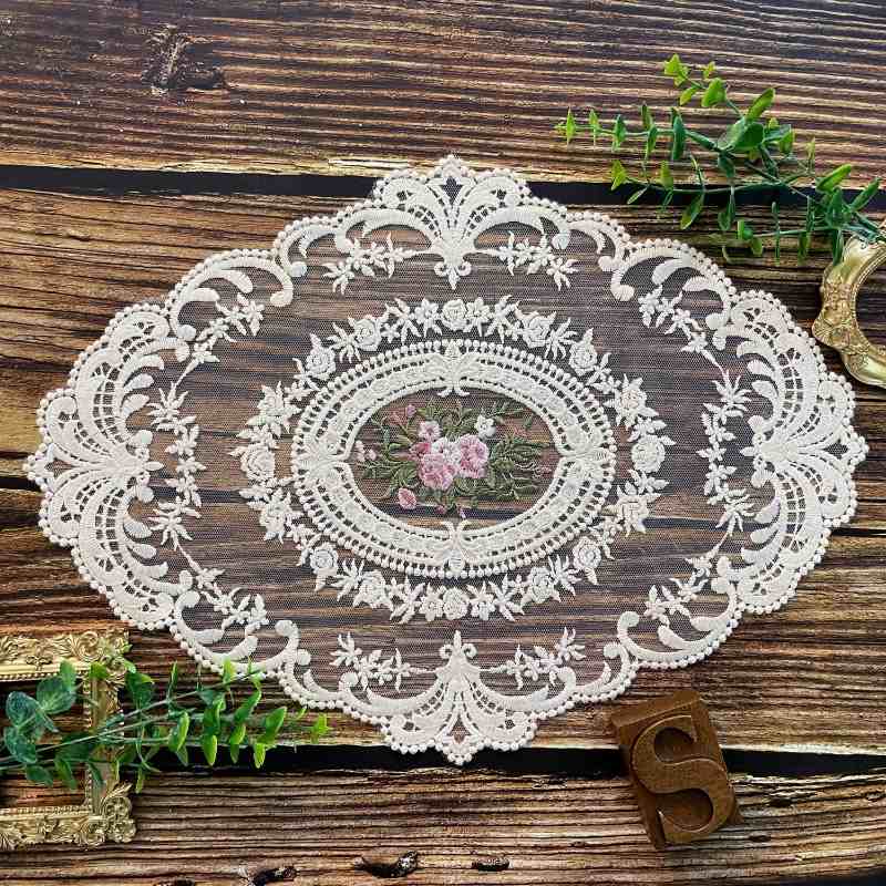 Retro Lace Doilies Table Decor