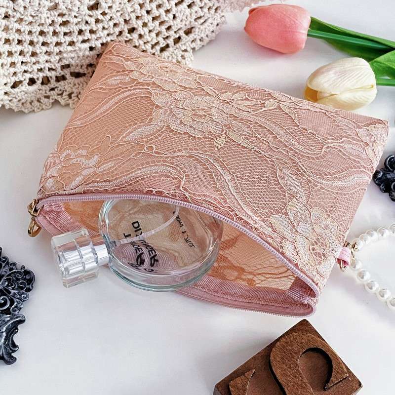 Pearl Lace Pouch