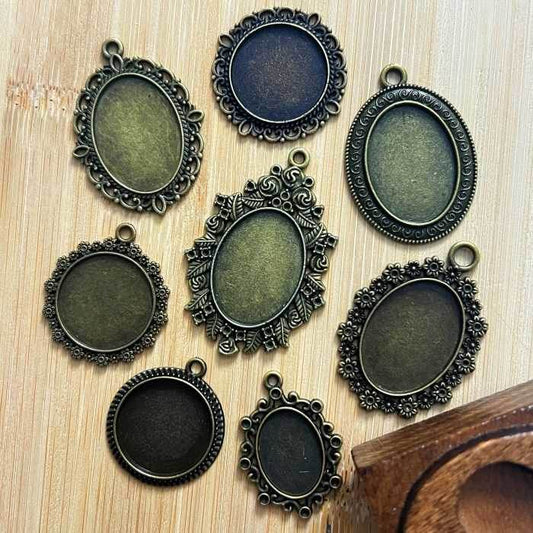 Antique Photo Charm 8PCS