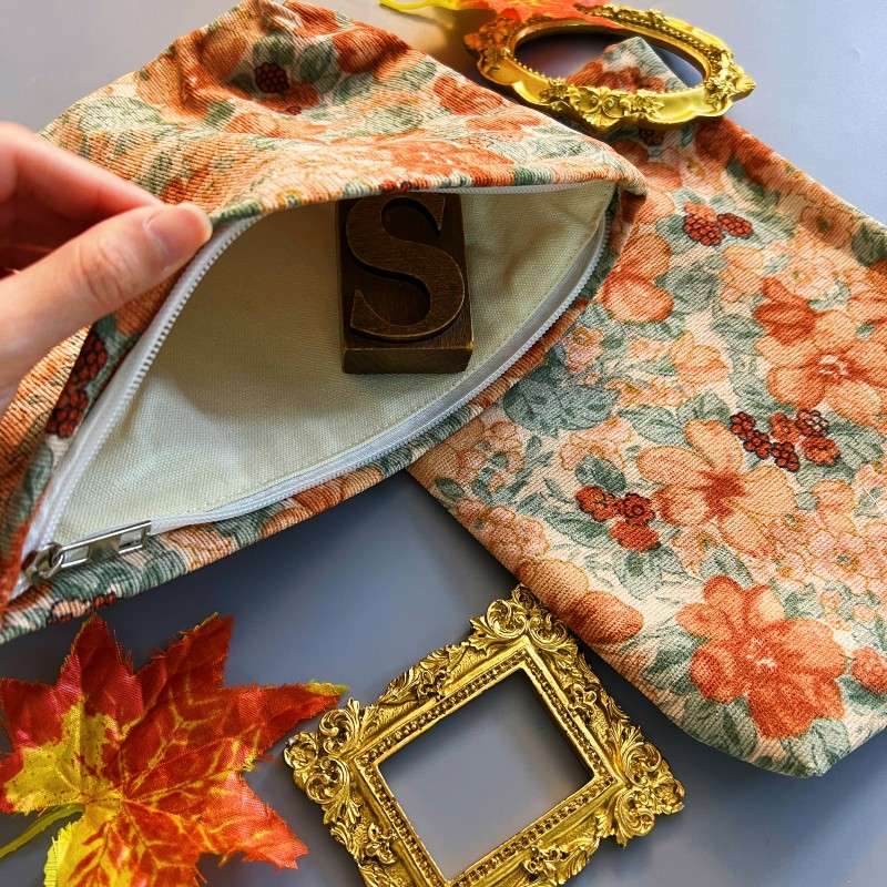 Amber Garden Pouch