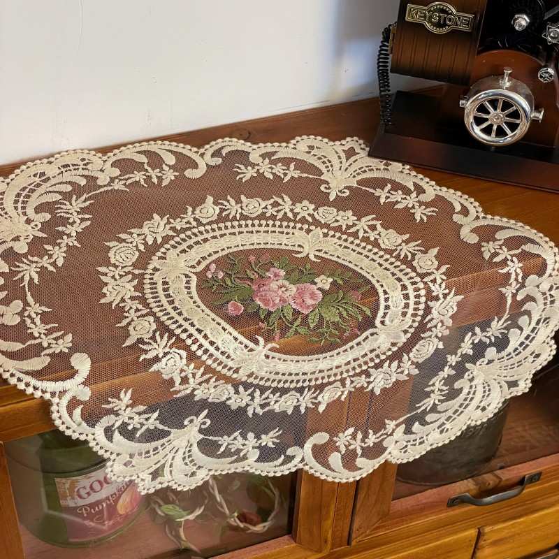 Retro Lace Doilies Table Decor