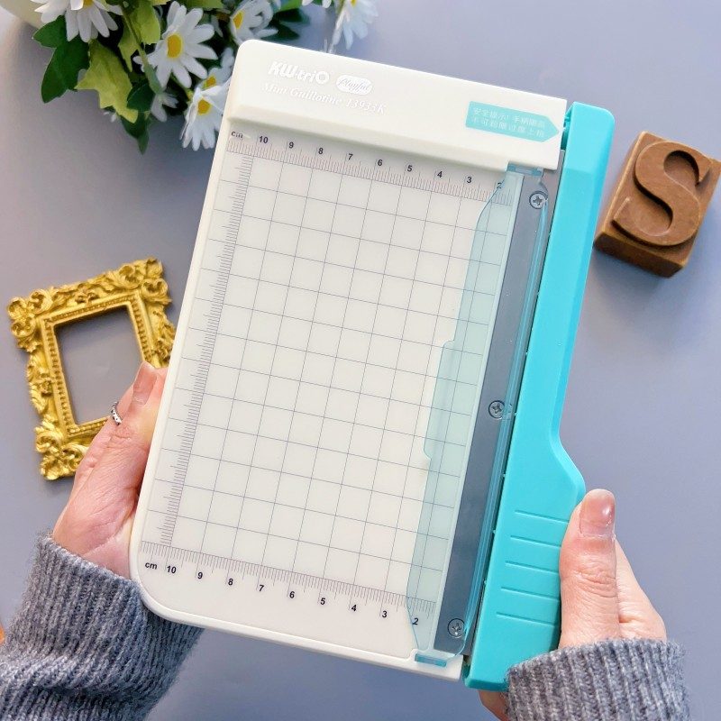 Mini Paper Cutter 6 Inch Guillotine Trimmer