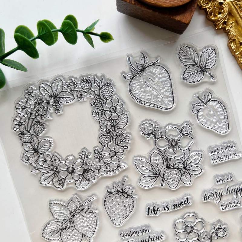 Berry Wreath Clear Stamp
