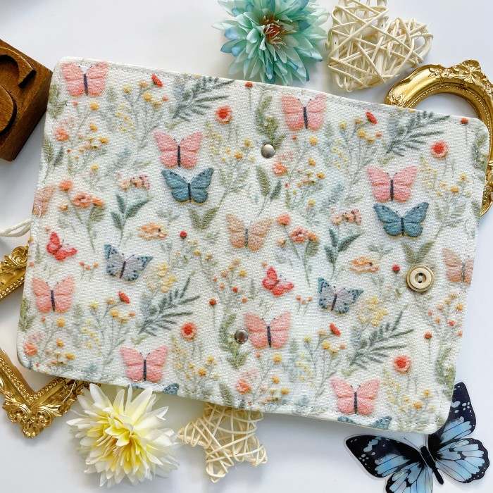 Dreamy Flutter Loose-Leaf Journal