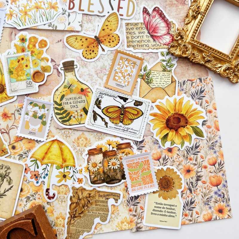 Old Flutter Ephemera Mystery Kit 90PCS